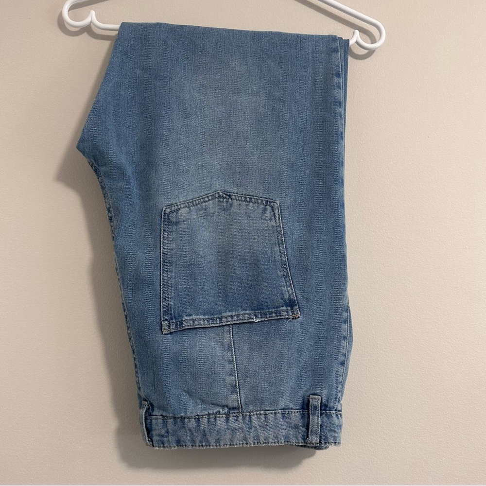 Refuge Light Blue Denim Jeans